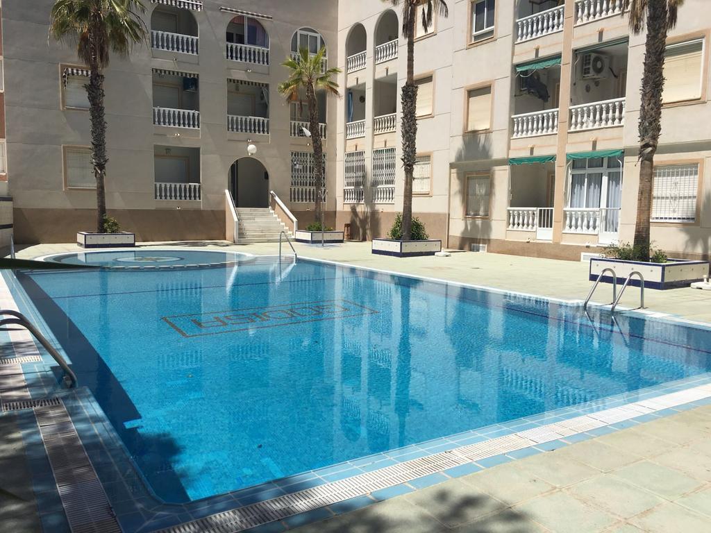 Apartamentos Avenida Diego Ramirez Torrevieja Dış mekan fotoğraf